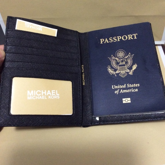 mk passport wallet